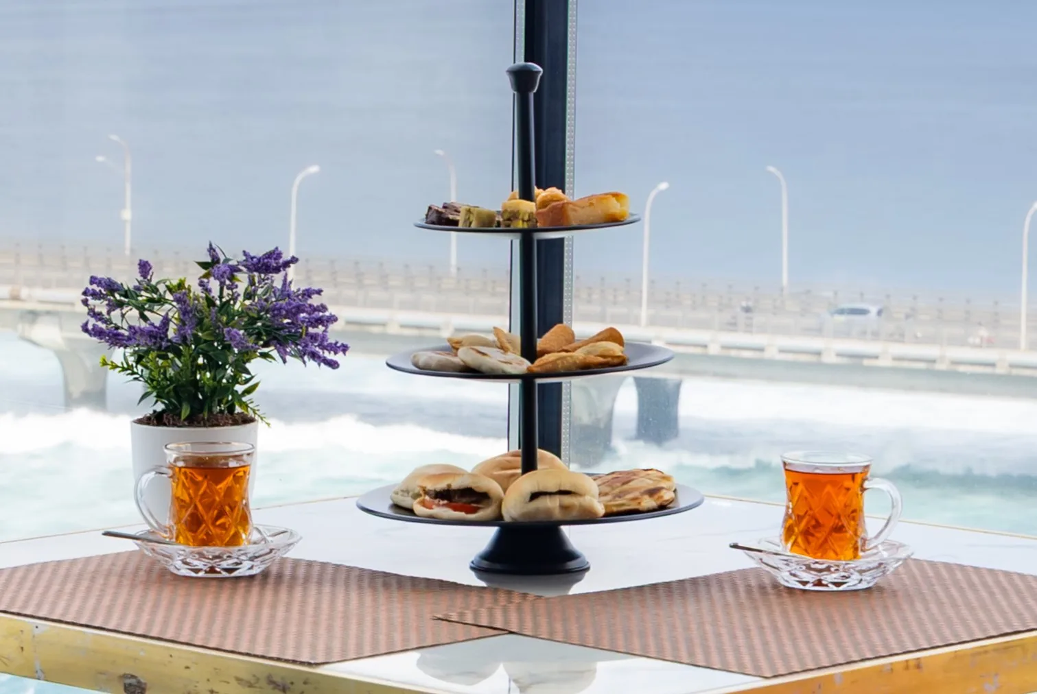High Tea · Signature